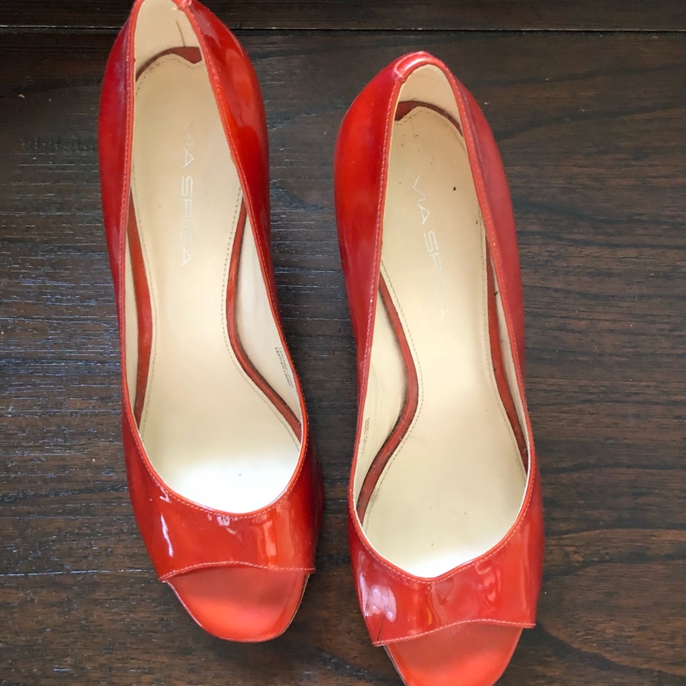 Via Spiga all leather toe peak heel 7.5